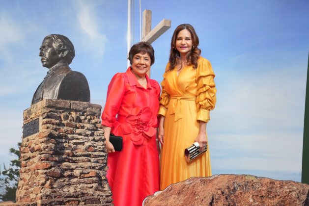 Fiordaliza Pérez y Celeste Pérez