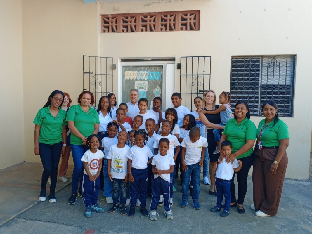 La Asociación de Hoteles y el Clúster de Turismo de la Romana y Bayahíbe apadrinan proyecto educativo Centro Cultural Calasanz