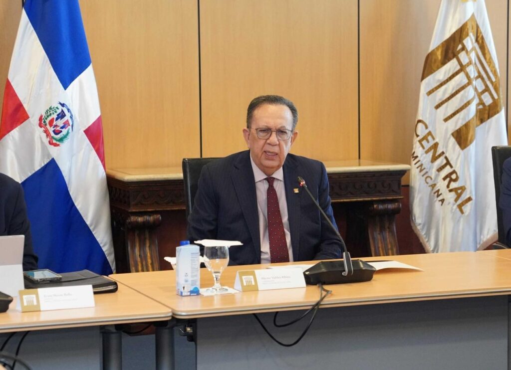 Héctor Valdez Albizu, gobernador del Banco Central de la República Dominicana (BCRD),