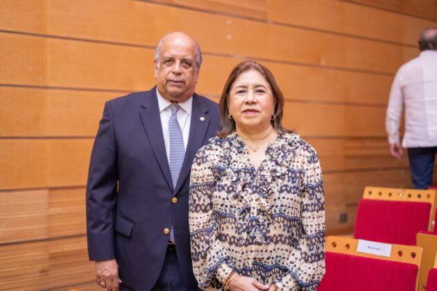 Juan Daniel Balcácer y Kenia Kury