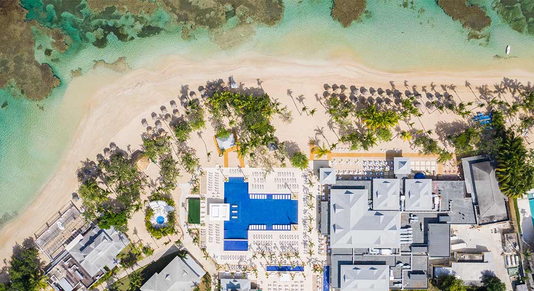 Hotel Bahía Príncipe recibió el premio de Sostenibilidad Turística Empresarial de Samaná,