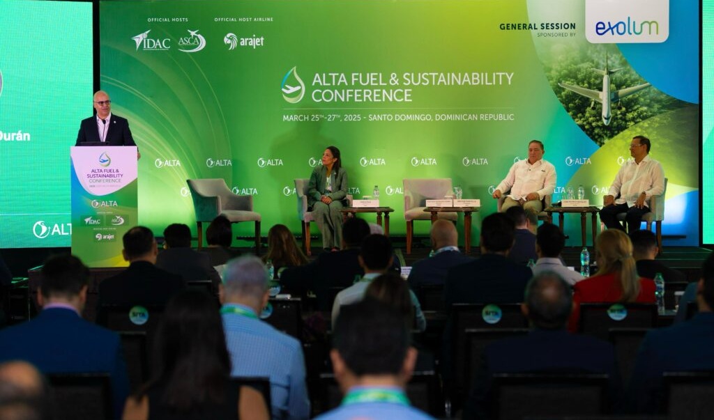 Los debates indicaron que la transición hacia una aviación más verde depende de marcos regulatorios claros, inversiones en innovación y colaboración entre todos los eslabones de la cadena productiva.