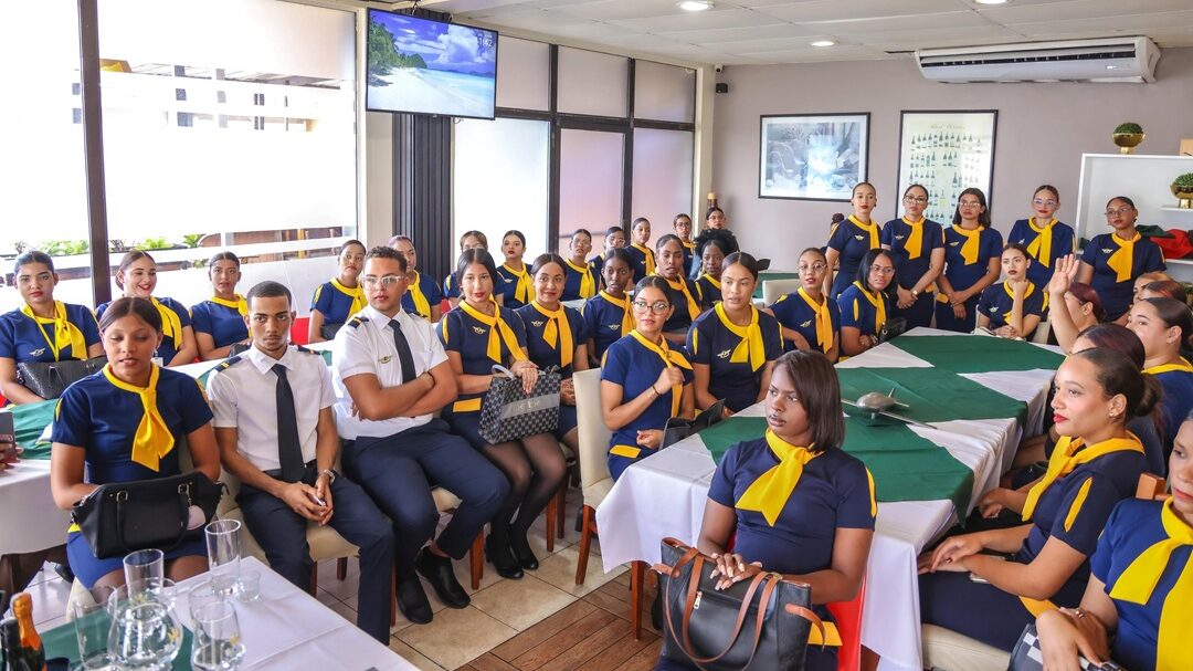 La escuela asegura que no solo forma tripulantes, sino personal de la aviación, capaces de ofrecer experiencias excepcionales y de alta calidad a bordo, representando con orgullo a las aerolíneas más destacadas del mundo".