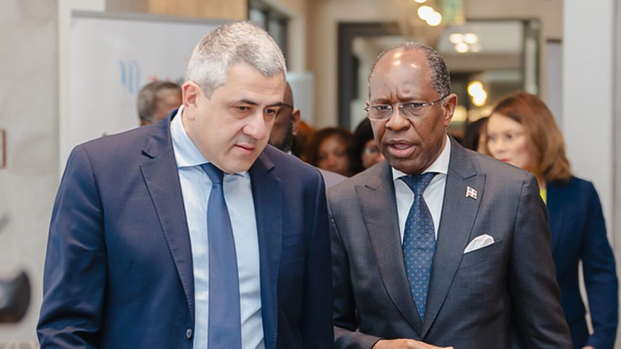 Zurab Pololikashvili, secretario general de ONU Turismo y Carlos Peguero, viceministro de Turismo de Cooperación Internacional de República Dominicana.