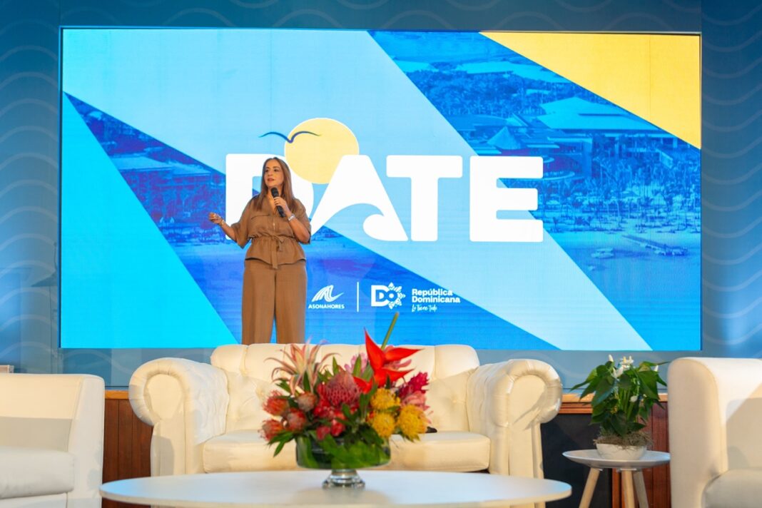 Aguie Lendor, vicepresidenta ejecutiva Asonahores, durante su participación en el DATE 2025.
