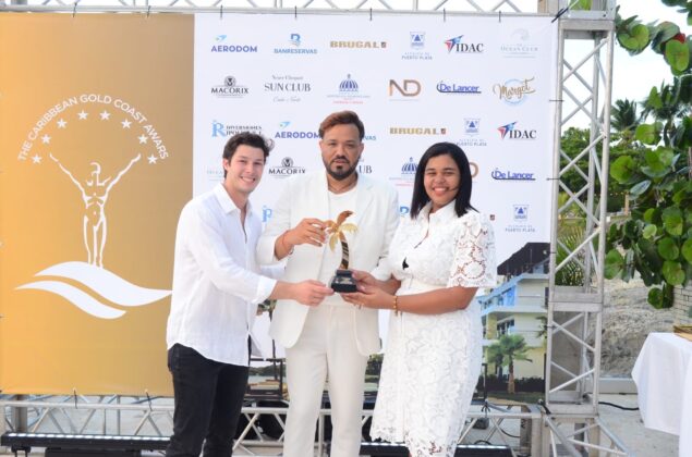 Aneury Pilar, reconocida como emprendedora de eventos a favor del destino.