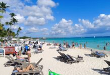 Turismo impulsa el motor: hoteles, bares y restaurantes crecen 4.6% y ayudan a llevar la economía dominicana a su mayor expansión del año La satisfacción global de los turistas que visitan República Dominicana se mantiene en un alto 4.5 sobre 5 en julio de 2025.