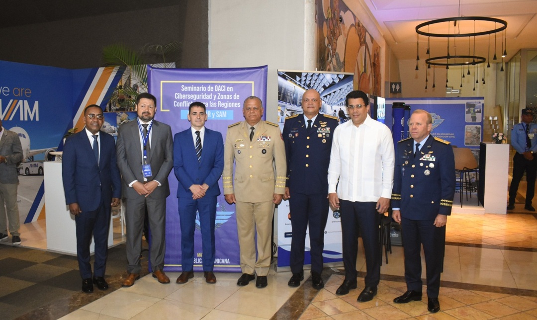 Los debates del Seminario de OACI sobre civerseguridad en la aviación civil participan autoridades de distintas institucioones dominicanas.