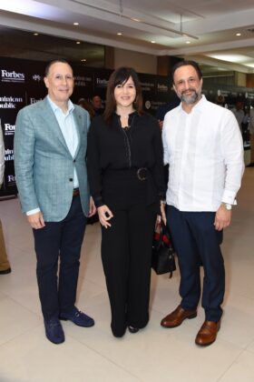 Hampton Castillo, Taina Medina y Giancarlo Cavagliano