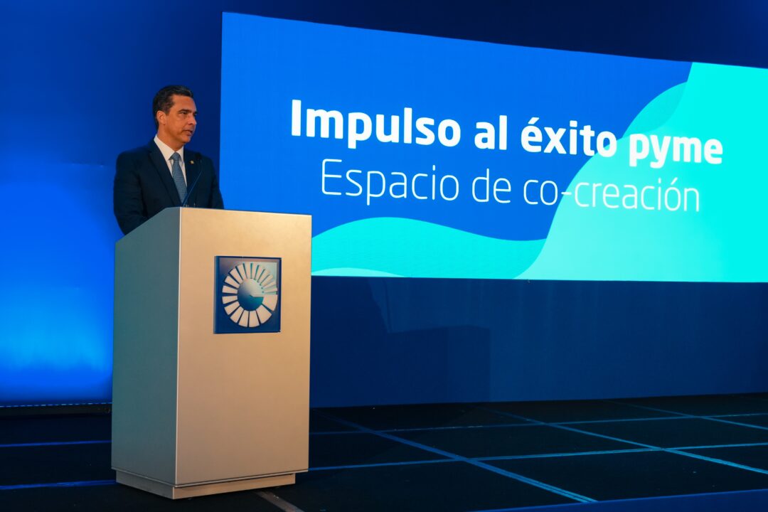 En la apertura del evento, el vicepresidente ejecutivo de Negocios Personales y Sucursales del Popular, señor Francisco Ramírez, explicó que esta propuesta de valor para las pymes busca ir más allá del financiamiento tradicional.