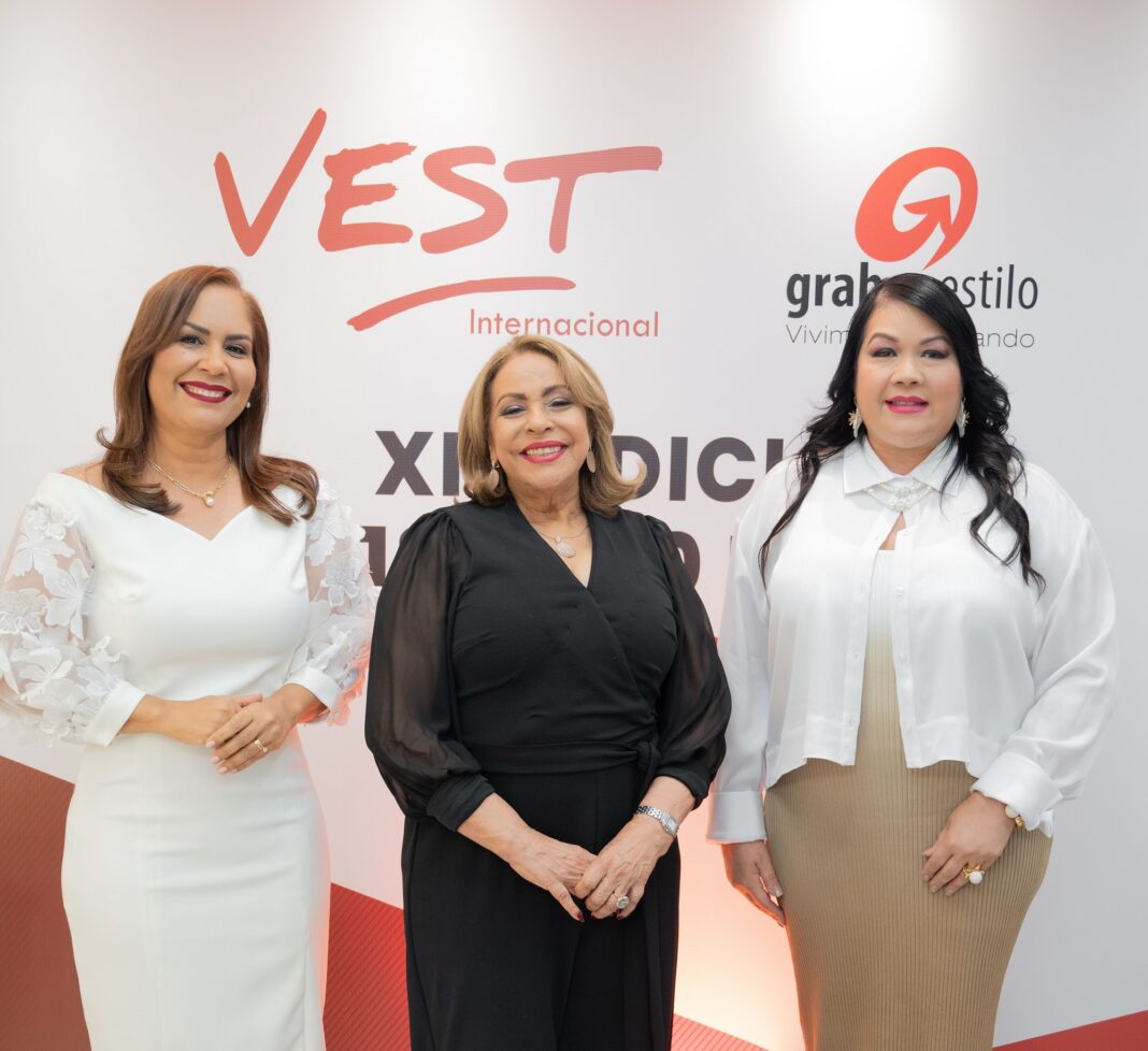 Alexandra Tabar de Diaz, Lusa Maria de Aquino y Sulin Lantigua de Glass.