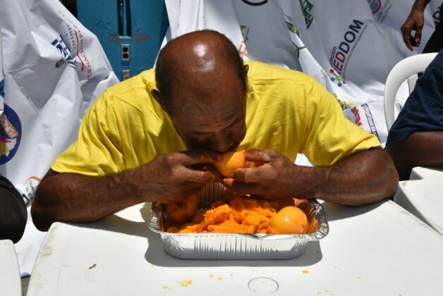 La degustación y los concursos no parararon durante la Feria del Mango en Baní.