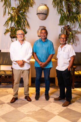 Desde la izquierda, los señores Miguel Pimentel, Ramón Guillén y Genaro Reyes Cayuco.