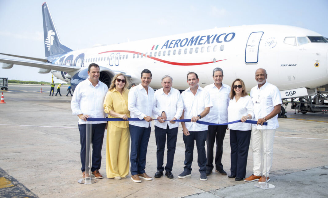 José Zapata,Tammy Reynoso, Giancarlo Mulinelli,Carlos Miguel Aysa Gonzalez, Giovanni Rainieri, Marco Sanchez, Sandra Aponte, Alberto Smith-1 (1)