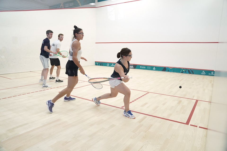 Jugadores y jugadoras de Squash, disciplinas que ya corresponde a los juegos olímpicos.