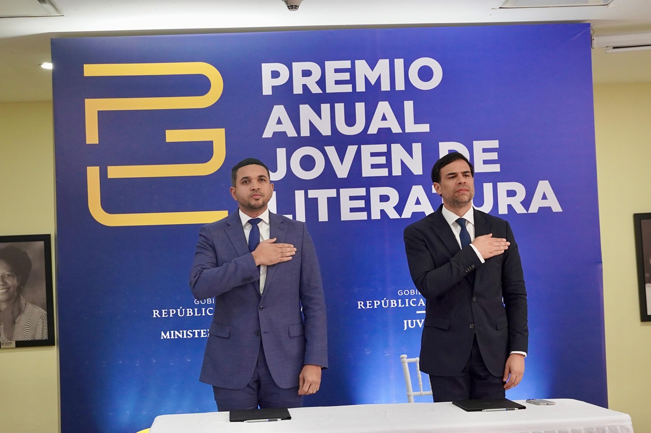Los titulares de La Juventud y de Cultura firmaron ayer la resolución que aprueba las bases de la convocatoria