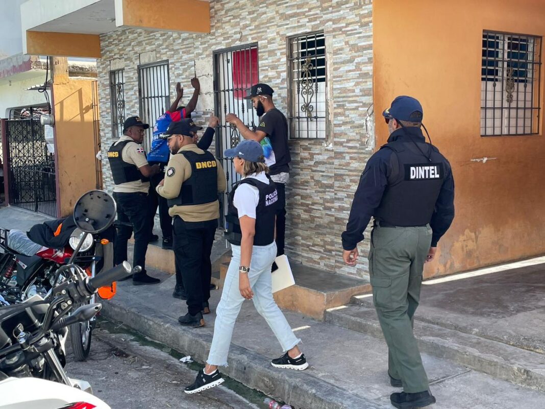 Unos 250 allanamientos realizaron las autoridades en Sosúa como parte de la operación Atlántico contra diversos delitos
