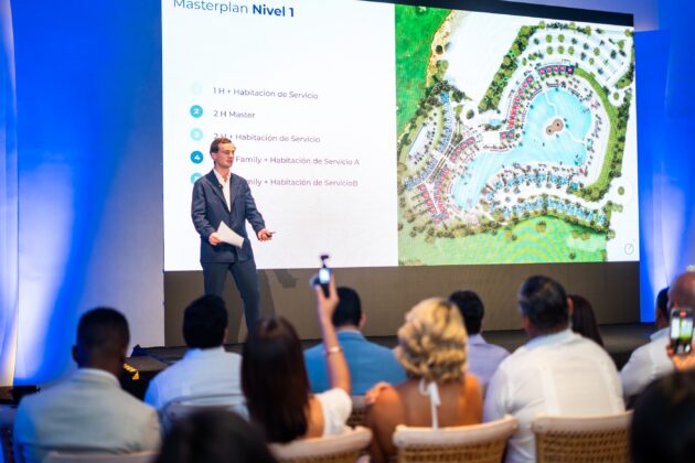 Exposición del master plan de Bonita Beach