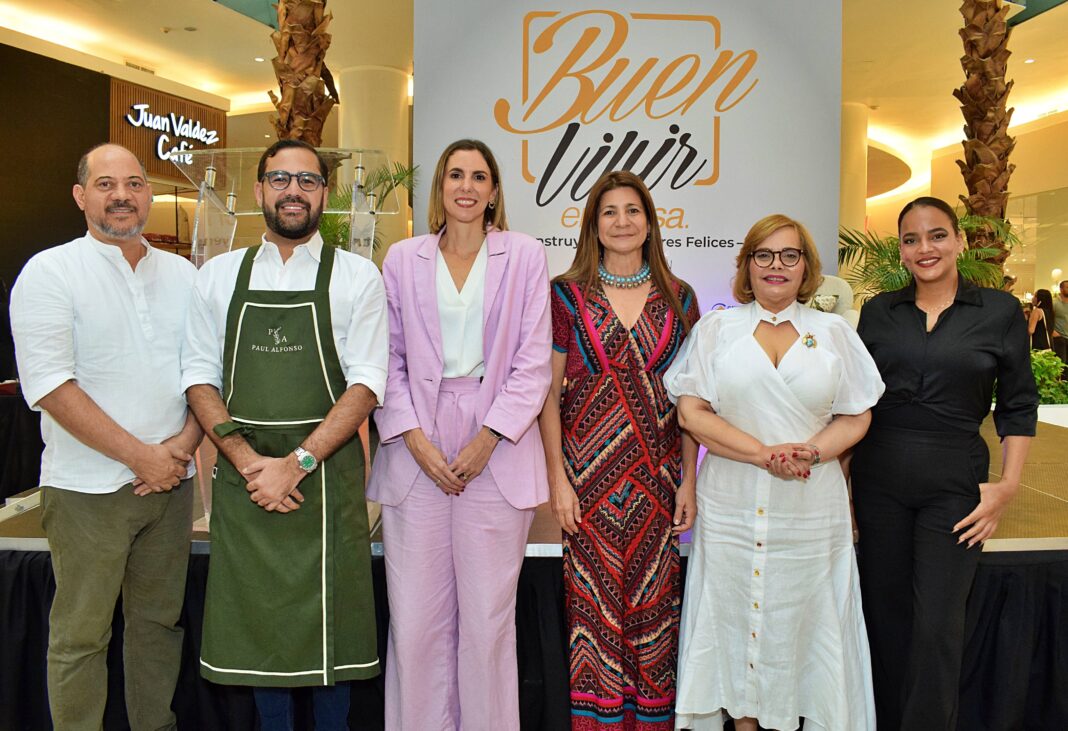 Mario Larrauri, Paul Alfonso, Leslie Amell, Luisa Feliz, Rommy Grullon y Kiara Duverge