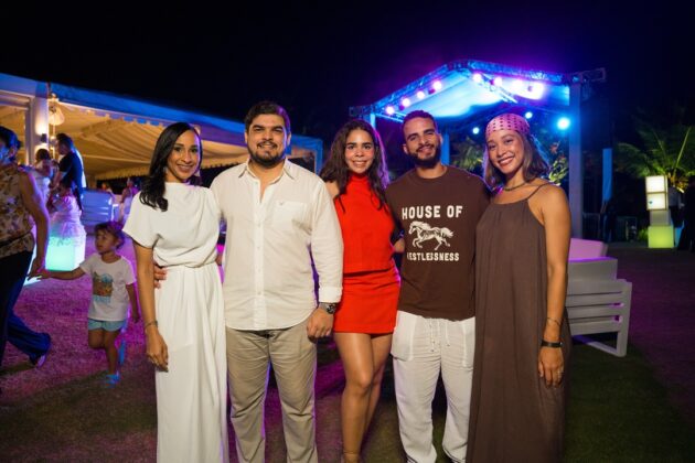 Leidy Minaya, Sebastian Gutierrez, Karla Rivas, Martin Bid&oacute; y Stephany Liriano