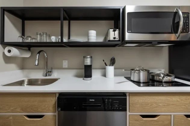 LivSmart-Studios-by-Hilton-Tullahoma-Guest-Room-Kitchen 1