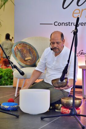 Mario Larrauri, Sonoterapeuta en El Sonido que Sana