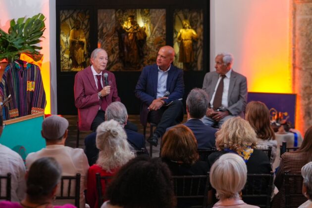 La exposición estuvo a cargo de los señores Geo Ripley y Abelardo Jiménez con la moderación de José Enrique Delmonte.