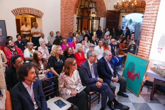 El conversatorio congregó una asistencia numerosa de interesados en la cultura taína.
