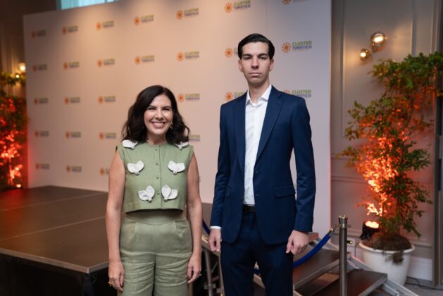 Theresa Sullivan y Guillermo Martín de Oliva
