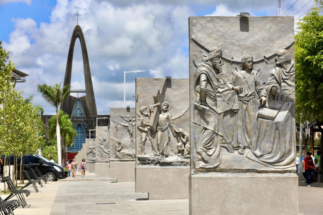 Boulevar de la Vía Sacra en la Basílica de Higuey fue inaugurado en septiembre del año pasado.