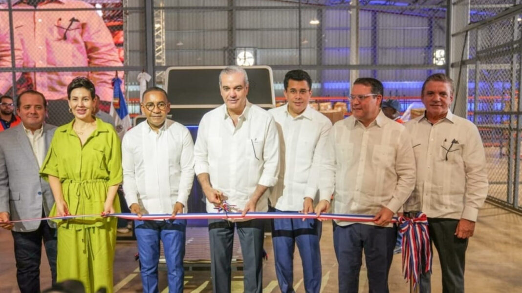 Con una inversión de USD 10 millones, la nueva terminar de courier de Aduanas en Las Américas permitirá procesar más de 4 millones de paquetes adicionales al año, con mayor agilidad y seguridad.