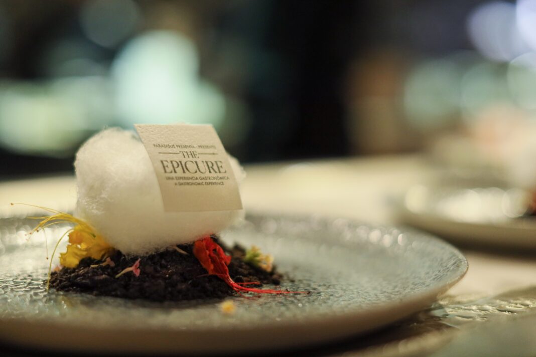 Desde 2023 “The Epicure by Paradisus” se ha convertido en una plataforma gastronómica de referencia en la región, reafirmando su compromiso con la promoción del talento y la cultura culinaria local.