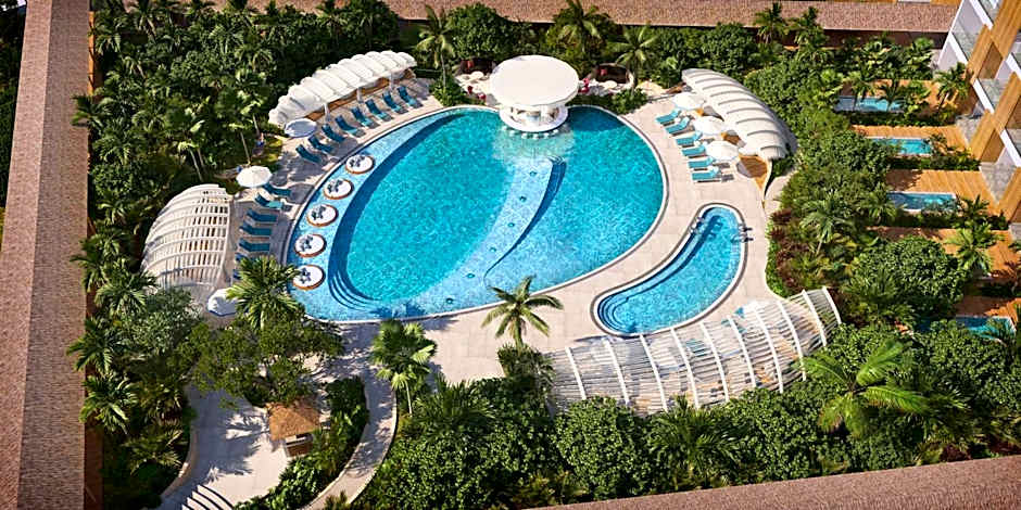 Piscinas en el W Punta Cana, Adult All-Inclusive