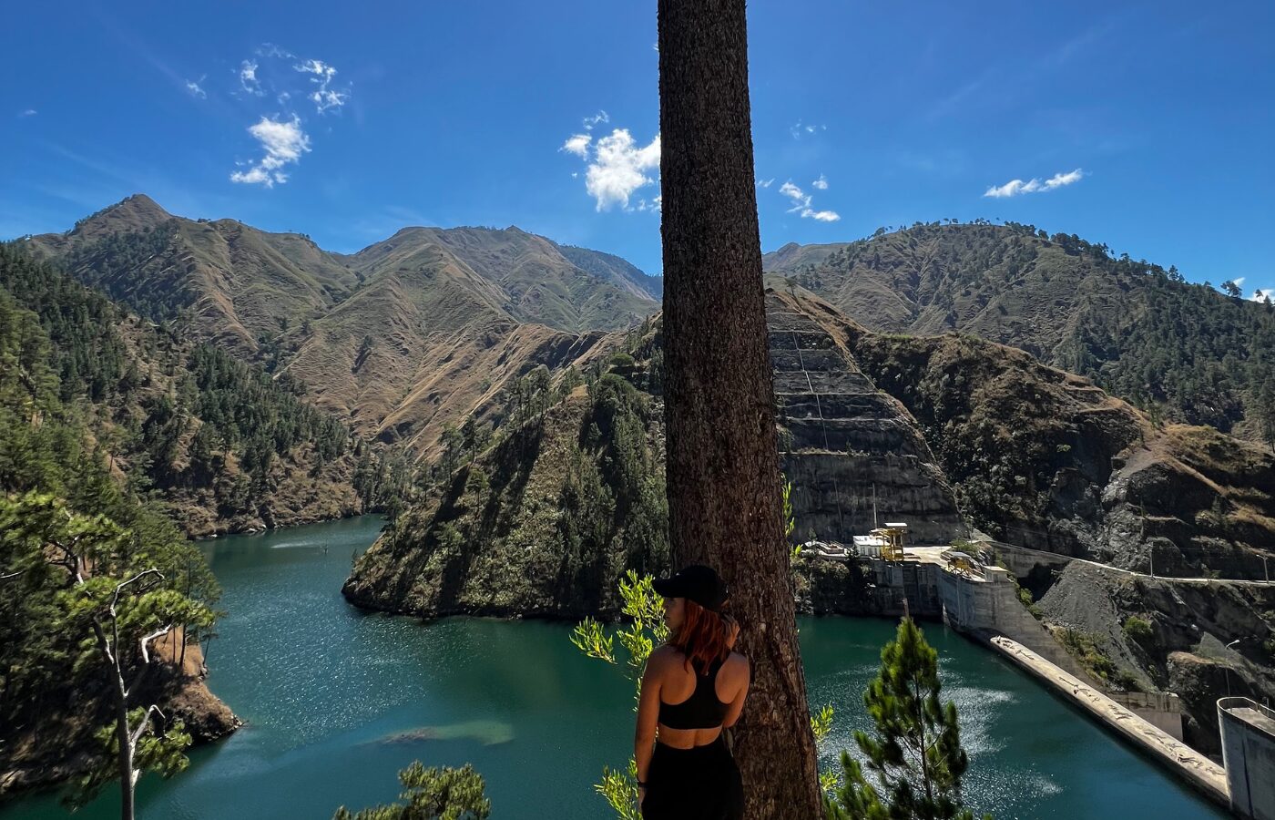 Vista de la Presa de Palomino y Cañón de Río Blanco, una joya entre aguas y alturas. Foto de la Influencer Basi (Basilis Corcino)