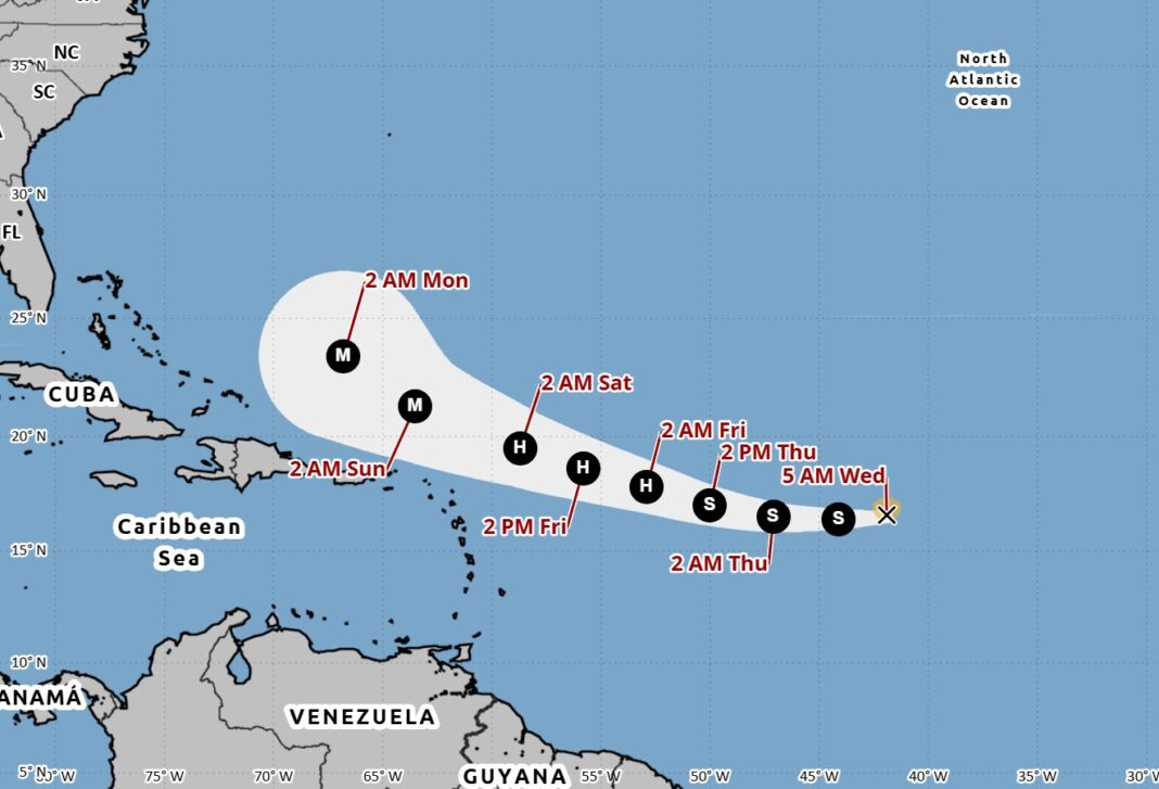La tormenta tropical Erin se está moviendo actualmente a través del Atlántico y podría convertirse en huracán a finales de esta semana a medida que se acerca al Caribe y potencialmente a Estados Unidos.