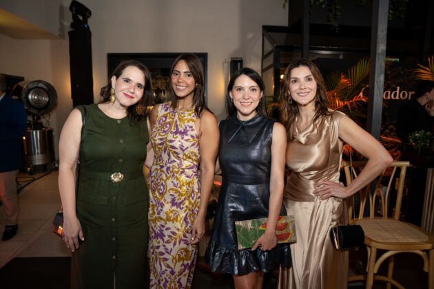 Teresa Estefan, Maribel Perez, Claudia Perdomo y Paula Rivera