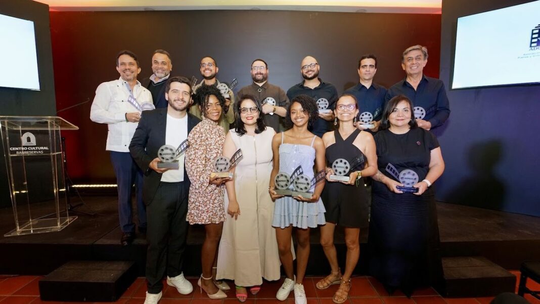 Todos los ganadores del VI Premio de la Crítica 2025. VI Premio de la Crítica 2025.