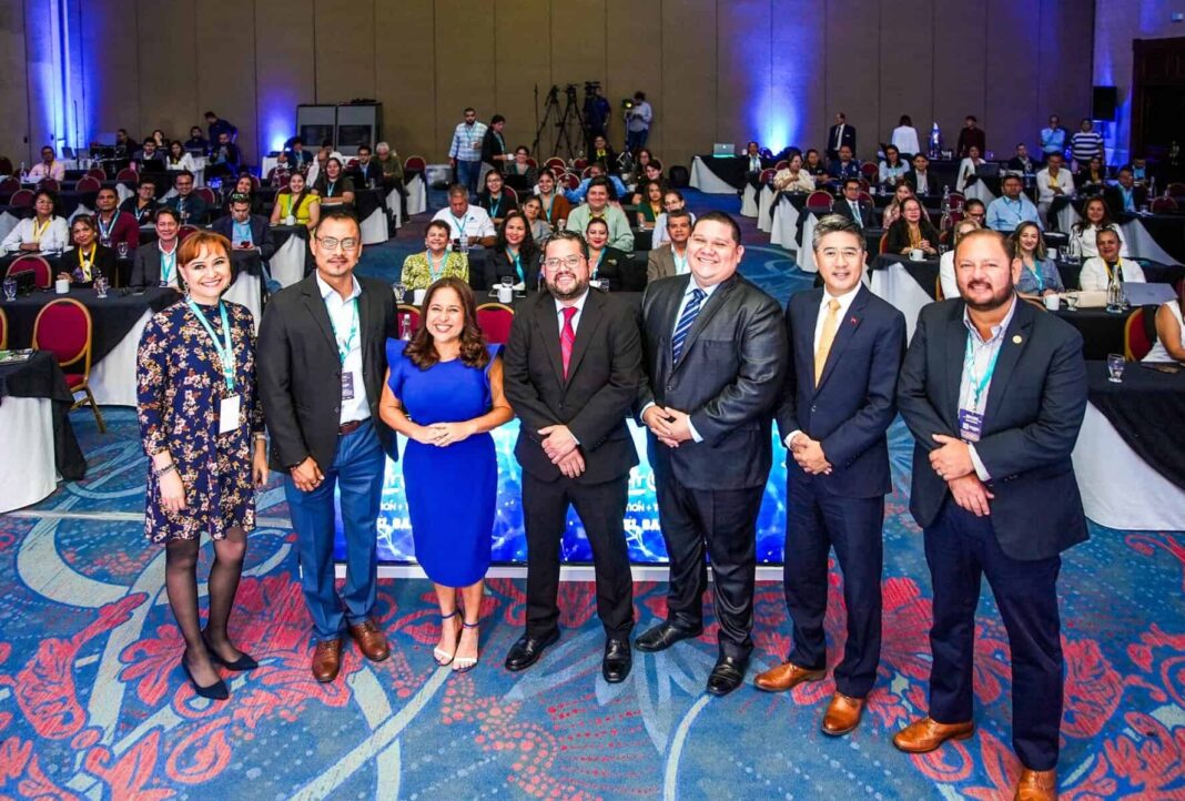 Momento de la apertura ayer en San Salvador de la sexta edición del Centroamérica Innovation + Tourism Talk.