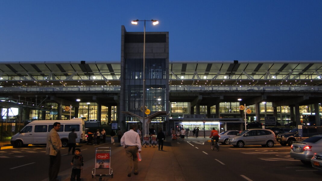 Aeropuerto Internacional Comodoro Arturo Merino Benítez en Santiago de Chile