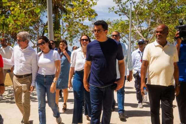 David Collado gir&oacute; una vistia de supervisi&oacute;n este domingo verificando que las obras est&aacute;n terminadas en un 95%.