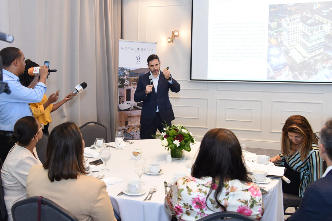 El Grupo hotelero español Martinón cuentan con el único Hyatt en Santo Domingo, con un look and feel boutique con uno de los más exclusivos rooftop de la ciudad y Único Royal Beach Punta Cana by JDV en el Caribe.