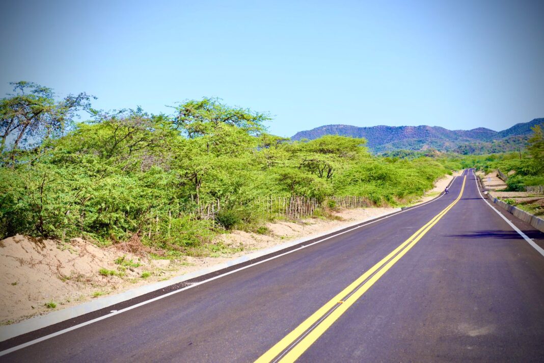 El presidente Abinader entregó el sábado la carretera Villa Elisa-Punta Rucia-La Ensenada, que conecta Puerto Plata con Montecristi
