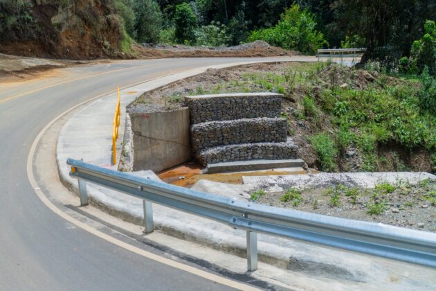 Inauguraci&oacute;n carretera al Salto de Aguas Blancas en Constanza