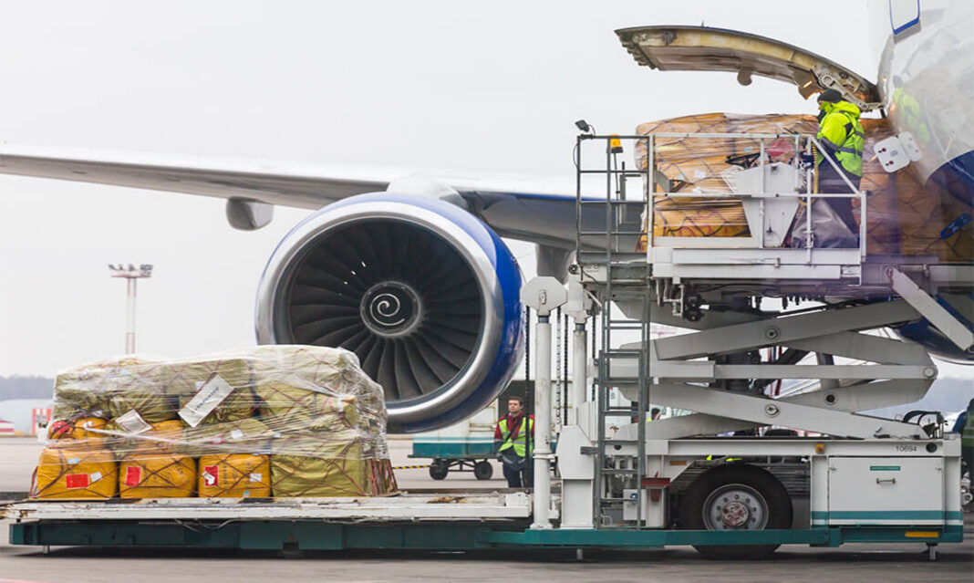 Las aerolíneas latinoamericanas vieron un aumento interanual de un 2,4% en los CTK de julio. La capacidad creció un 3,8% interanual.