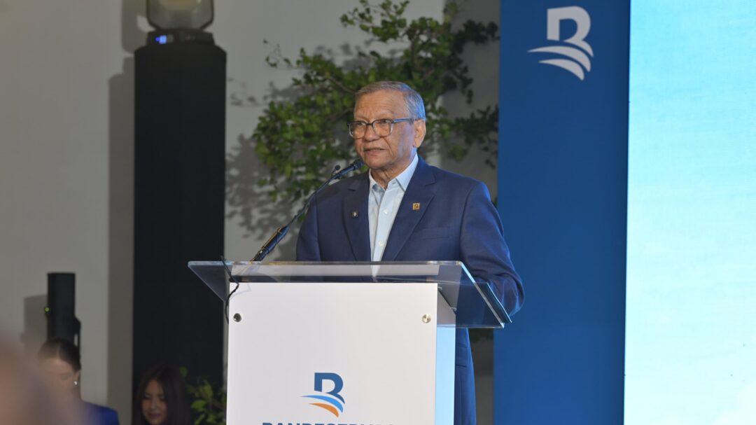 Aguilera explicó que la campaña rinde homenaje a las historias de esfuerzo, valentía y fe en el futuro que se forja en cada rincón de República Dominicana, con lo cual se reconoce a los dominicanos que nunca se rinden.