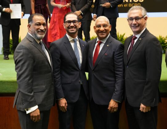Frank Monta&ntilde;o, Joel Gonz&aacute;lez, Ervin Novas Bello y Julio And&uacute;jar.