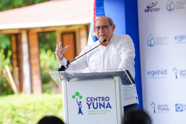 Rafael Santos Bad&iacute;a, director general del Infotep
