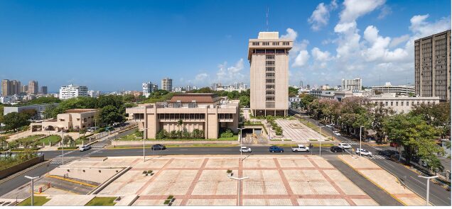 Banco Central de REpublica Dominicana, Foto de revista Arquitecto 555