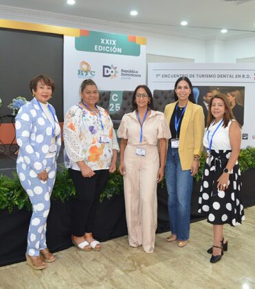 Rosa del Villar, Francisca Vasquez, Fabiola Paredes, Yiselis Portes y Zunilda Ledesma.