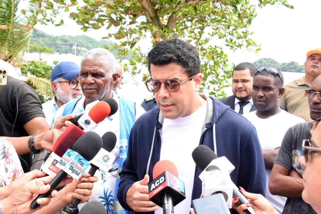 Durante su recorrido Collado destacó la inversión que ha realizado el ministerio de Turismo en la provincia de Samaná, que superan RD$ 1,700 millones, como una forma de fortalecer la oferta turística de la provincia.